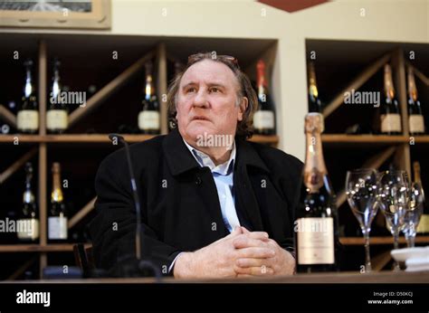  Gerard Depardieu'nin Şarap ve Felsefe Festivali: Fransız Sinemasının Dev'inin Düşünce Dünyasına Yolculuk!