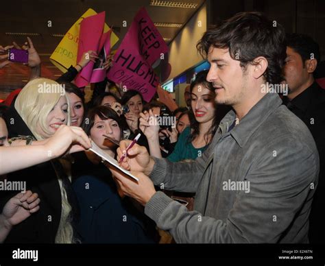 Orlando Bloom'ın İstanbul'daki Konseri: Aşk Şarkıları ve Türk Kahvesi Kokusu!